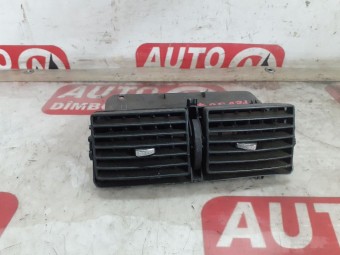 GRILA AER BORD CENTRU PEUGEOT 307 OEM: A1079302.