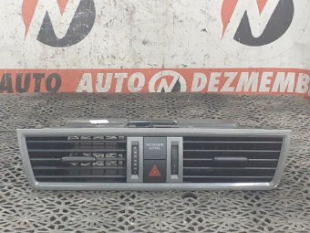 GRILA AER BORD CENTRU SKODA RAPID OEM: 5JA820951.