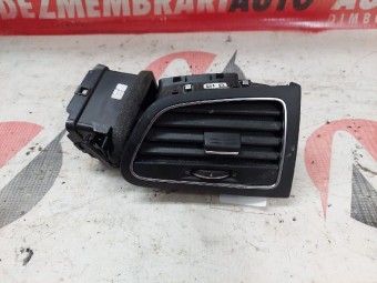 GRILA AER BORD DREAPTA RENAULT MEGANE IV OEM: 687600666R/687600666R.