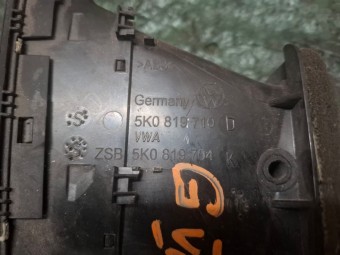 GRILA AER BORD DREAPTA VOLKSWAGEN GOLF VI OEM: 5K0819710D.