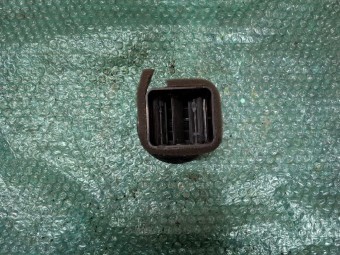 GRILA AER BORD OPEL CORSA D OEM: 464000934.