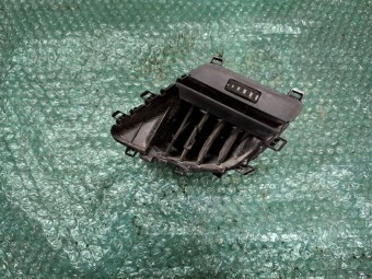 GRILA AER BORD STANGA AUDI A4 B8 OEM: 8K1820901G.