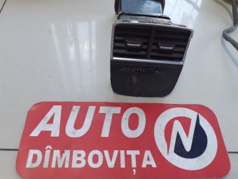 GRILA AER COTIERA( SPATE) AUDI A3 8V OEM: 8V0857042.