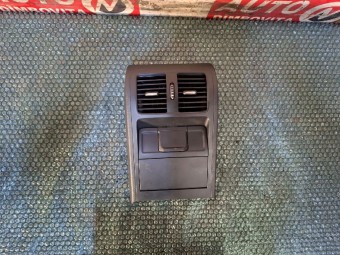 GRILA AER COTIERA( SPATE) VOLKSWAGEN PASSAT B7 OEM: 3AA864298.