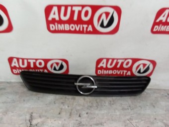 GRILA CAPOTA MOTOR OPEL ASTRA G OEM: 90588120.