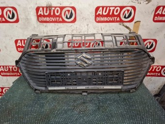 GRILA CENTRALA BARA FATA SUZUKI SWIFT 