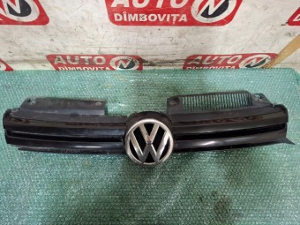 GRILA CENTRALA BARA FATA VOLKSWAGEN GOLF VI OEM: 1K0853653A.