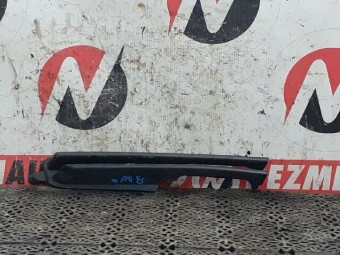 GRILA PROIECTOR DREAPTA BMW E46 