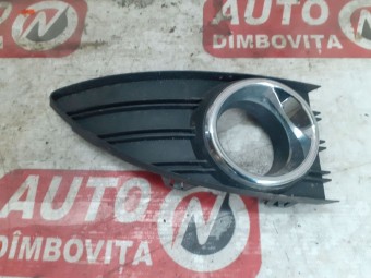 GRILA PROIECTOR DREAPTA RENAULT FLUENCE OEM: 261A5-0002R.