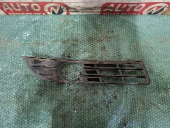 GRILA PROIECTOR STANGA VOLKSWAGEN PASSAT B6 OEM: 3C0853665A.