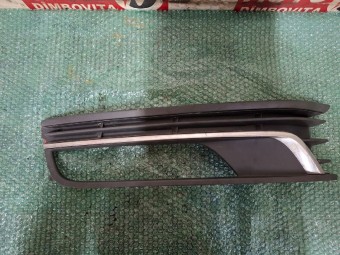 GRILA PROIECTOR STANGA VOLKSWAGEN PASSAT B7 OEM: 3AA853665.