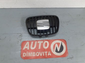 GRILA RADIATOR SEAT AROSA OEM: 6H0853668.