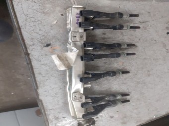INJECTOR BENZINA HYUNDAI i30 OEM: 35310-2M327.