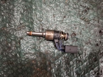 INJECTOR BENZINA VOLKSWAGEN PASSAT B6 OEM: 03C906036F.