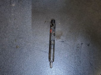 INJECTOR DIESEL DACIA LOGAN I OEM: 8200815416.
