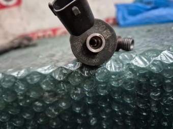 INJECTOR DIESEL HYUNDAI SANTA FE II OEM: 3380027800.