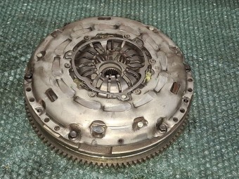 KIT AMBREIAJ MAZDA 3 OEM: PE41-16410-Z01.