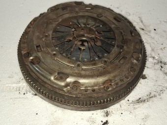 KIT AMBREIAJ VOLKSWAGEN GOLF VI OEM: 03L1055266BS/04308200095.