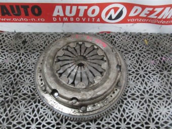 KIT AMBREIAJ VOLKSWAGEN POLO 9N OEM: 036141025P.