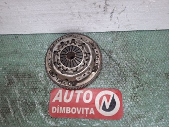 KIT AMBREIAJ VOLKSWAGEN POLO 9N OEM: RO301052710.