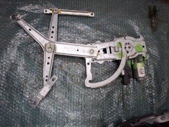 MACARA DREAPTA FATA ELECTRICA OPEL CORSA C OEM: 13173066.