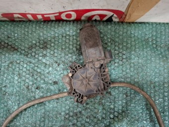 MACARA DREAPTA FATA ELECTRICA RENAULT 19 