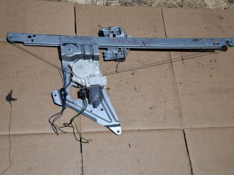 MACARA DREAPTA FATA ELECTRICA VOLKSWAGEN CRAFTER OEM: A9067200146/A0068205542.