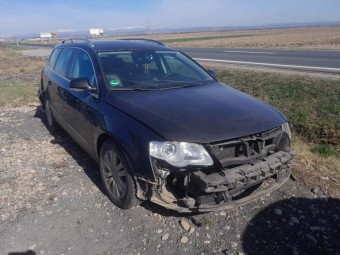 MACARA DREAPTA FATA ELECTRICA VOLKSWAGEN PASSAT B6 OEM: 3C18377561.