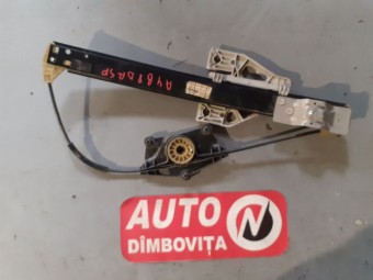 MACARA DREAPTA SPATE ELECTRICA AUDI A4 B8 OEM: 8K0839462A.