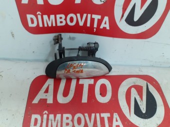 MANER EXTERIOR USA DREAPTA FATA DACIA LOGAN I OEM: 7700433078.