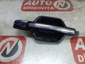 MANER EXTERIOR USA DREAPTA SPATE MITSUBISHI PAJERO 