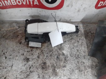 MANER EXTERIOR USA STANGA SPATE OPEL ASTRA J  OEM: 14096201LH.