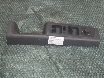 MANER INTERIOR USA STANGA FATA SKODA SUPERB II OEM: 3T0867197.