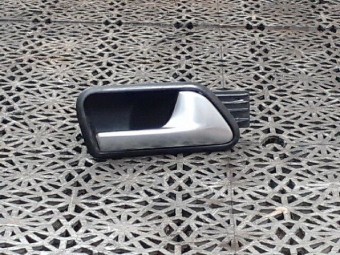 MANER INTERIOR USA STANGA FATA VOLKSWAGEN TOURAN OEM: 1T1837114C.