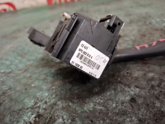 MANETA SEMNALIZARE AUDI A3 8P OEM: 8P0953513A.