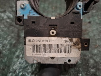 MANETA SEMNALIZARE VOLKSWAGEN GOLF OEM: 8L0953513G.