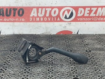 MANETA STERGATOARE VOLKSWAGEN GOLF III OEM: 1H6953503AA
0.