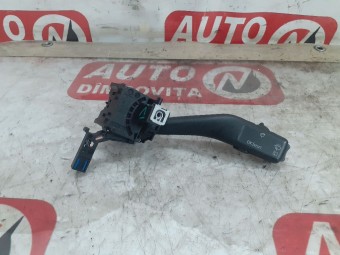 MANETA STERGATOARE VOLKSWAGEN GOLF V OEM: 1K0953519A.