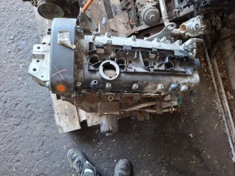 MOTOR FARA ANEXE VOLKSWAGEN GOLF IV OEM: BCB.