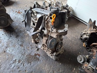 MOTOR FARA ANEXE VOLKSWAGEN POLO 9N OEM: BZG.