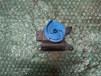 MOTORAS (ACTUATOR) CLAPETA AEROTERMA AUDI A4 B7 OEM: 8E1820511E.
