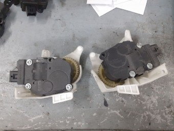 MOTORAS (ACTUATOR) CLAPETA AEROTERMA AUDI A4 OEM: K9749005.