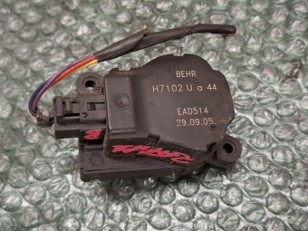 MOTORAS (ACTUATOR) CLAPETA AEROTERMA OPEL ZAFIRA B OEM: H7102UA44.