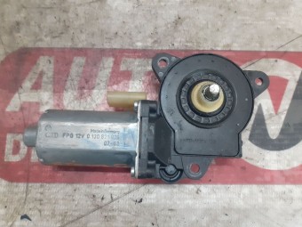 MOTORAS MACARA DREAPTA FATA FORD FIESTA V 