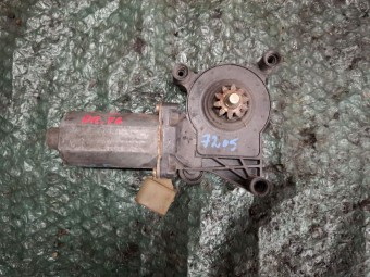 MOTORAS MACARA DREAPTA FATA MERCEDES C-CLASS (W202) OEM: 0130821709.