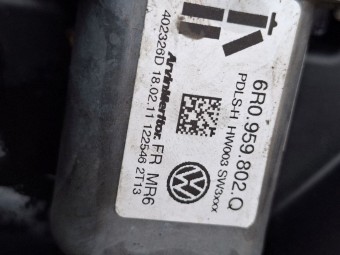 MOTORAS MACARA DREAPTA FATA SEAT IBIZA IV OEM: 6R0959802Q.