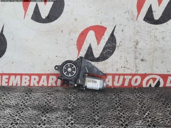 MOTORAS MACARA DREAPTA FATA SKODA FABIA OEM: 6Q0959801A.