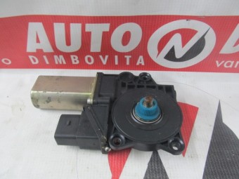 MOTORAS MACARA DREAPTA SPATE BMW E90 OEM: 71001603.