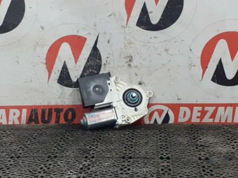 MOTORAS MACARA STANGA FATA SEAT LEON OEM: 1T0959702G.
