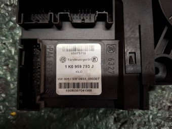 MOTORAS MACARA STANGA FATA SKODA OCTAVIA II OEM: 1K0959793J.